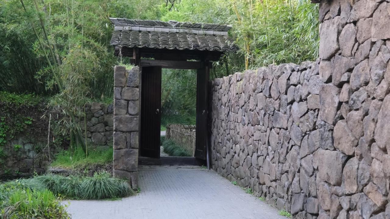 Ferienwohnung Rock&Wood Cozy House Hangzhou Exterior foto